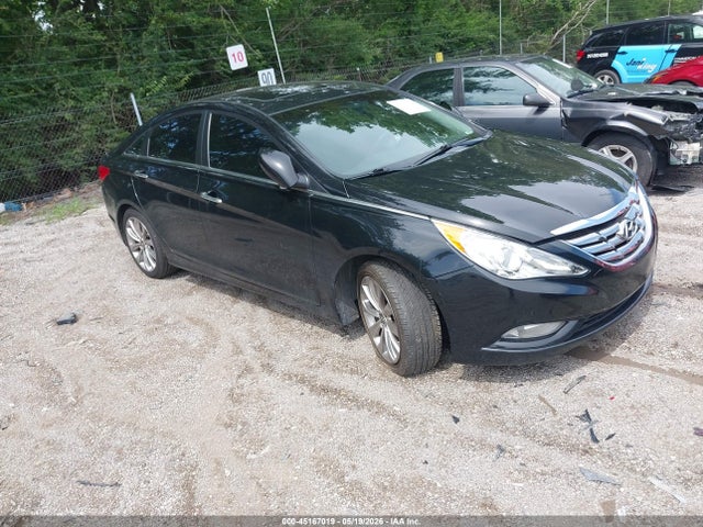 Salvage Hyundai SONATA Image