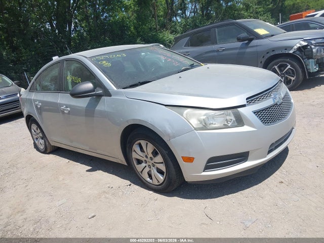 Salvage Chevrolet Cruze Image
