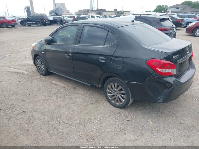 Mitsubishi Mirage Es