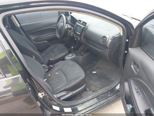 Mitsubishi Mirage Es
