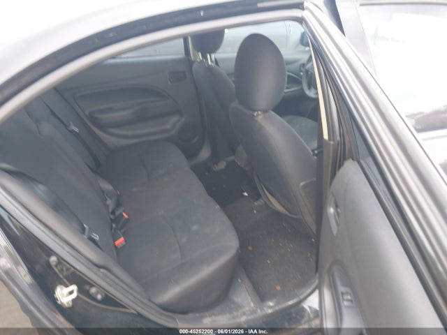 Mitsubishi Mirage Es