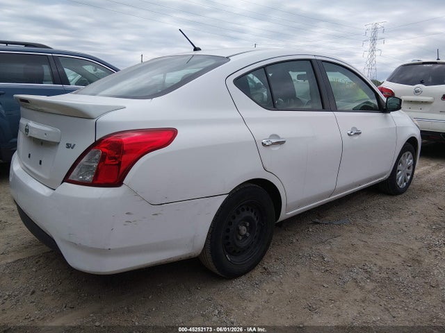 Nissan Versa 1.6 Sv