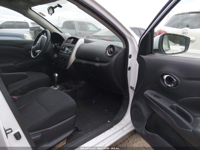 Nissan Versa 1.6 Sv