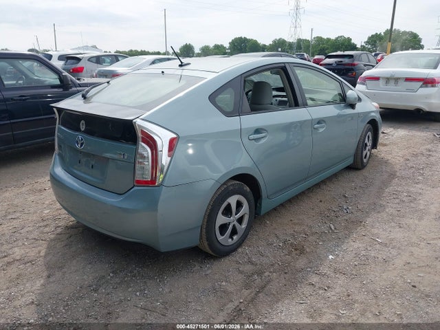 Toyota Prius Three