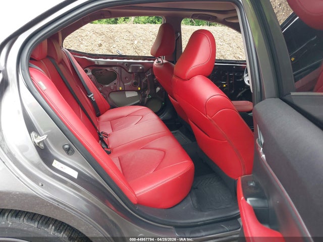 Toyota Camry Xse