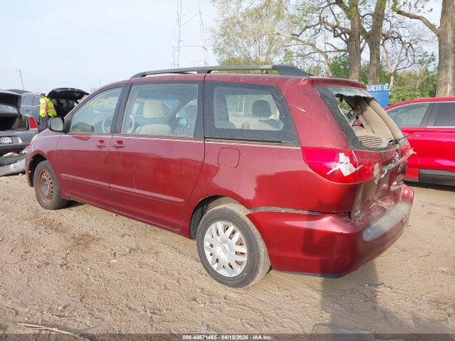 Toyota Sienna Ce