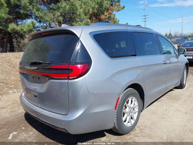 Chrysler Pacifica Touring L