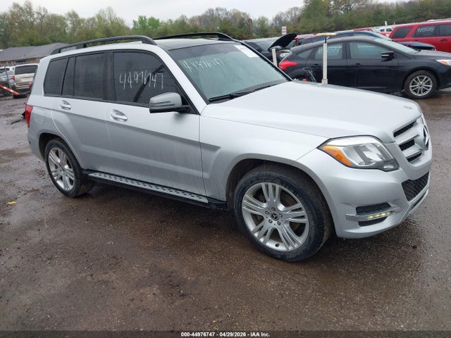 Salvage Mercedes-Benz GLK Image
