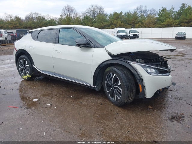 Salvage Kia EV6 Image