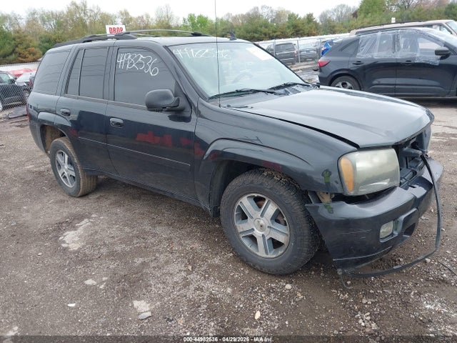 Salvage Chevrolet Trailblazer Image