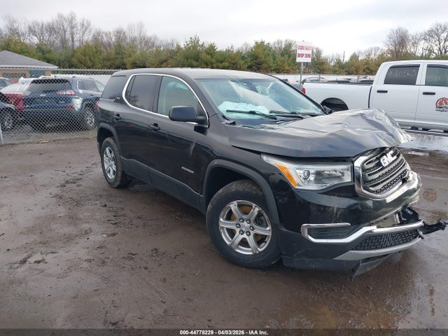 Salvage GMC Acadia Image