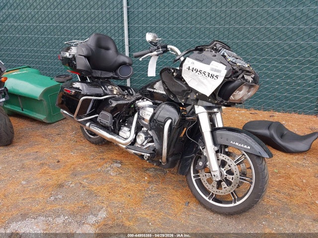 Salvage Harley-Davidson Fltrk Image