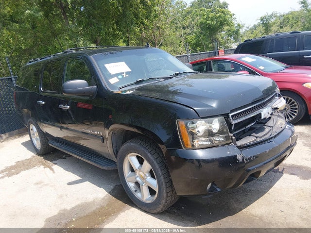 Salvage Chevrolet Suburban 1500 Image