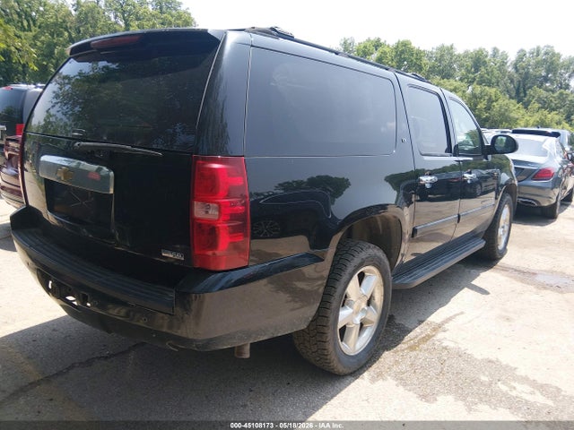 Chevrolet Suburban 1500 Lt