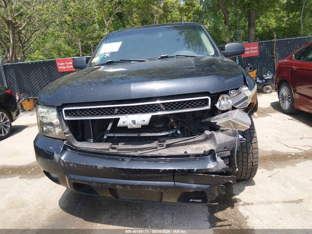 Chevrolet Suburban 1500 Lt
