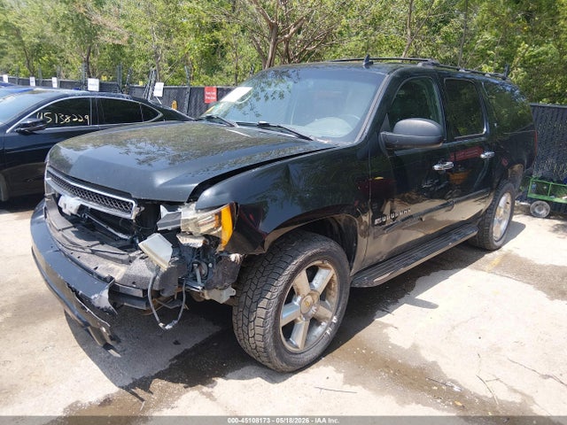 Chevrolet Suburban 1500 Lt