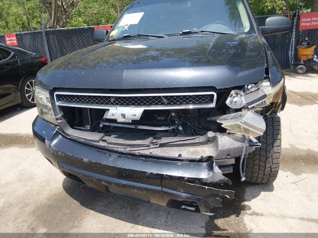 Chevrolet Suburban 1500 Lt