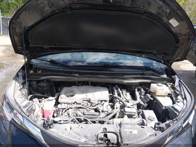 Toyota Sienna Le