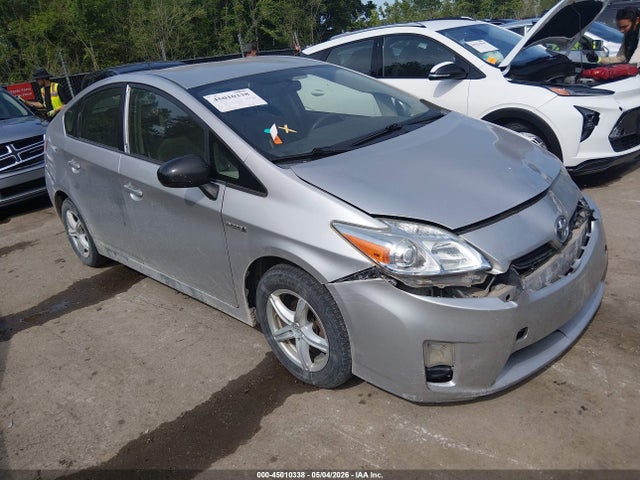 Salvage Toyota Prius Image