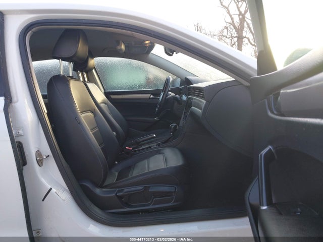 Volkswagen Passat 2.0t Se