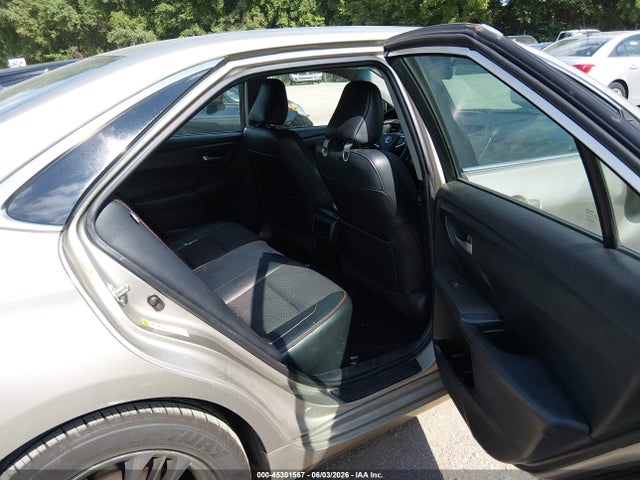 Toyota Camry Se