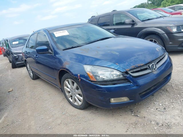 Salvage Honda Accord Image