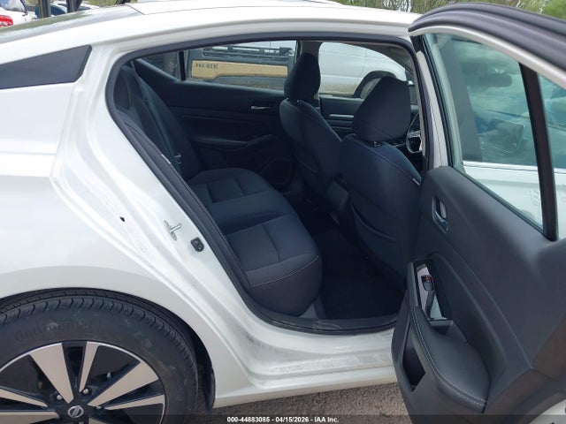 Nissan Altima Sv Intelligent Awd