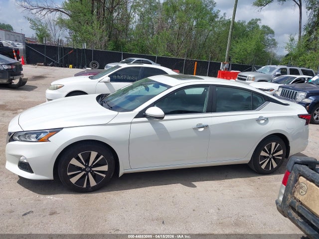 Nissan Altima Sv Intelligent Awd