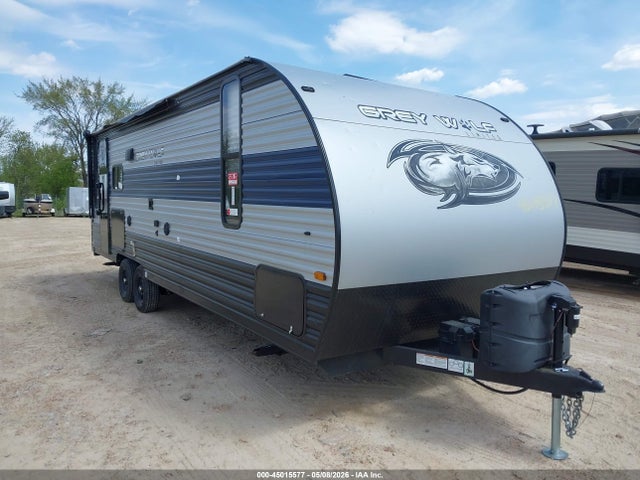 Salvage Cherokee Grey Wolf Image