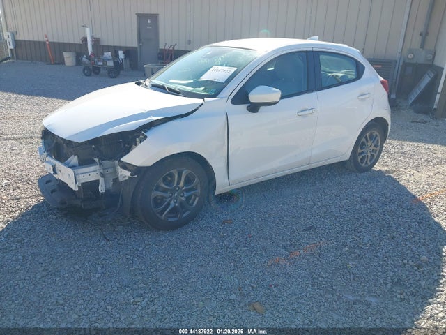Toyota Yaris Le