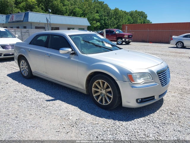 Salvage Chrysler 300 Image