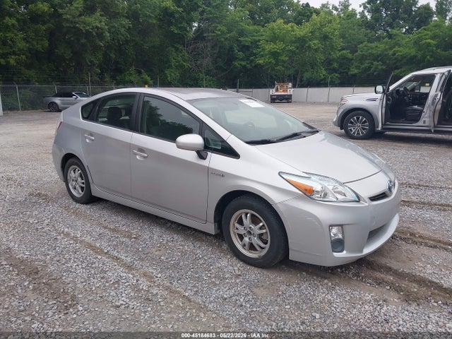 Salvage Toyota Prius Image