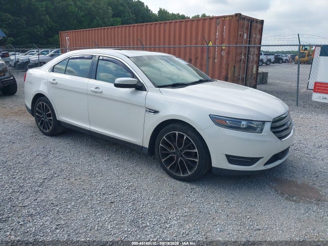 Salvage Ford Taurus Image