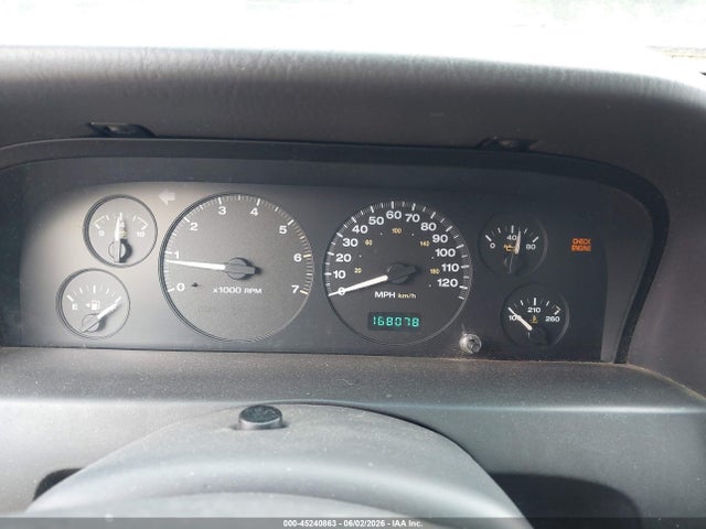 Jeep Grand Cherokee Laredo