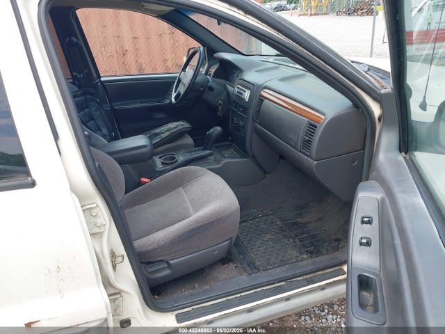 Jeep Grand Cherokee Laredo
