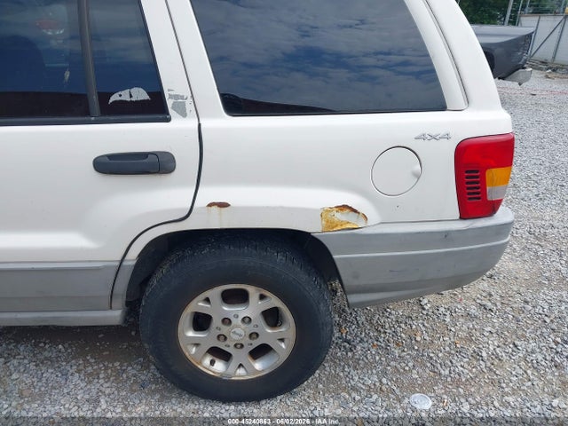 Jeep Grand Cherokee Laredo