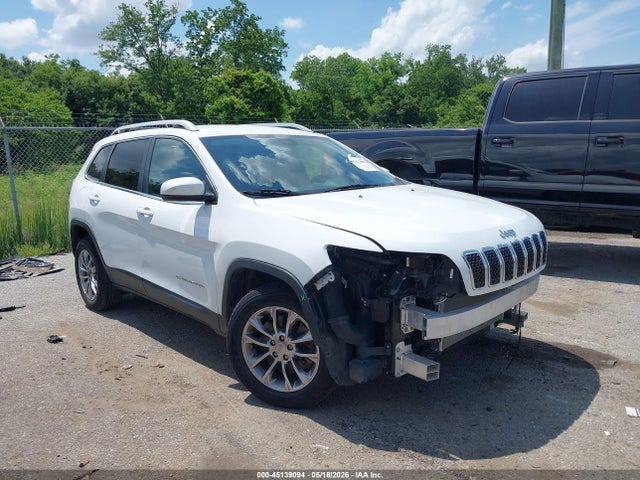 Salvage Jeep Cherokee Image
