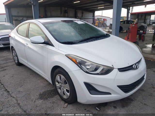Salvage Hyundai ELANTRA Image