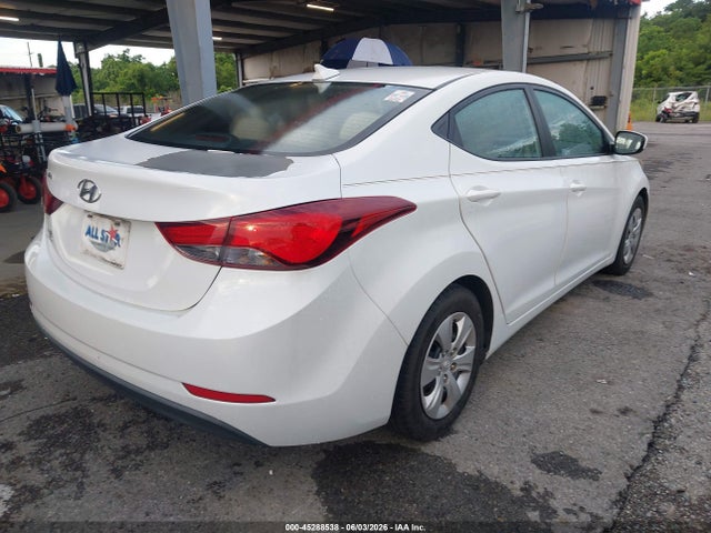 Hyundai ELANTRA Se