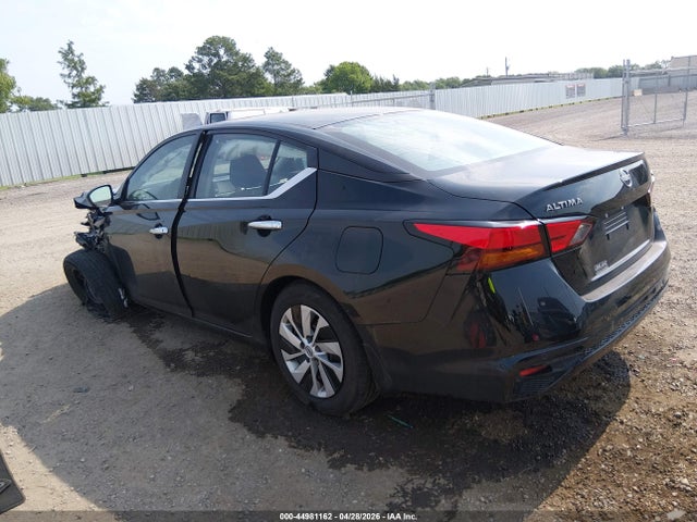 Nissan Altima S Fwd