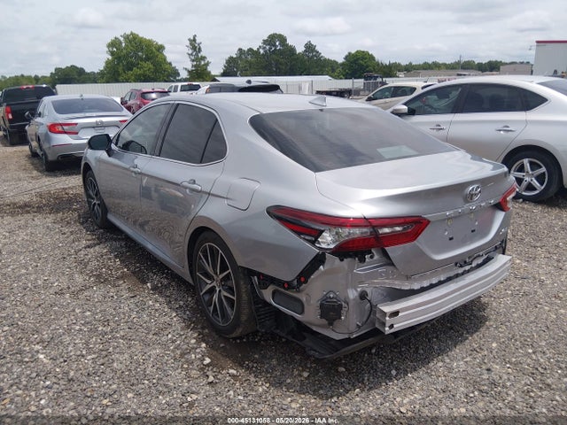 Toyota Camry Xle