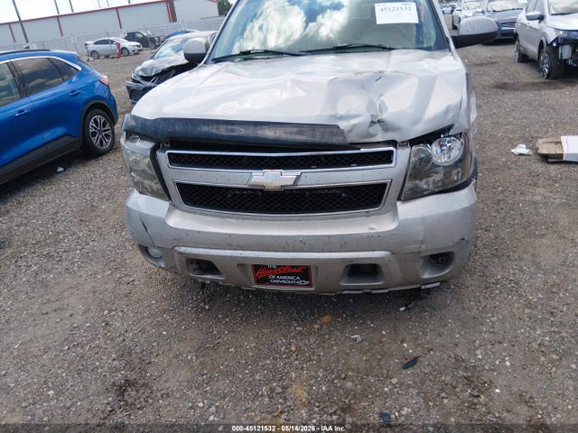 Chevrolet Suburban 2500 Lt