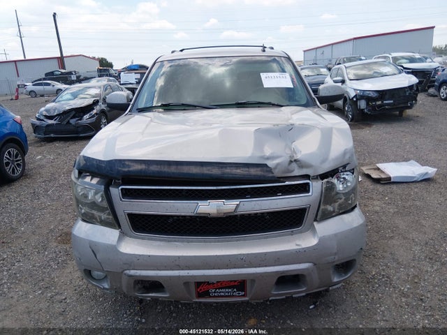 Chevrolet Suburban 2500 Lt