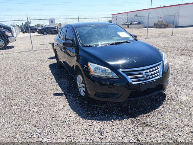 Salvage Nissan Sentra Image