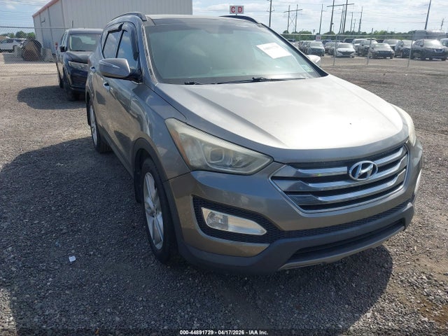 Salvage Hyundai SANTA FE Image