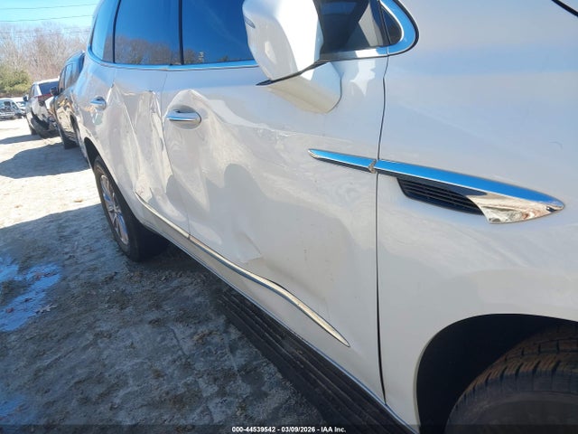 Buick Enclave Essence Fwd
