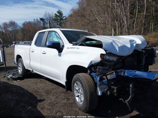Salvage Chevrolet Silverado 1500 Image