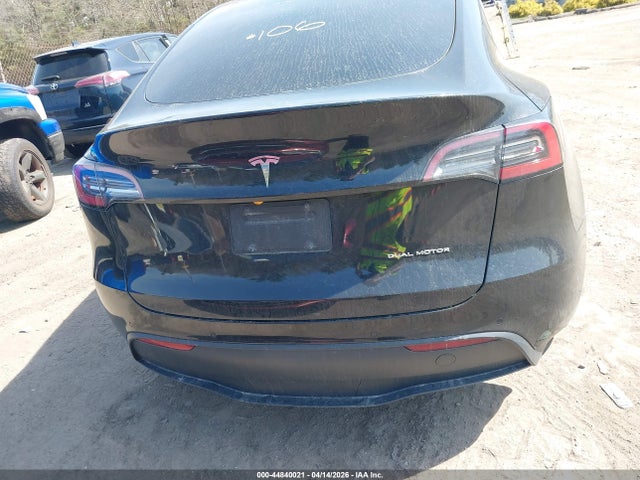 Tesla Model Y Long Range Dual Motor All-wheel Drive