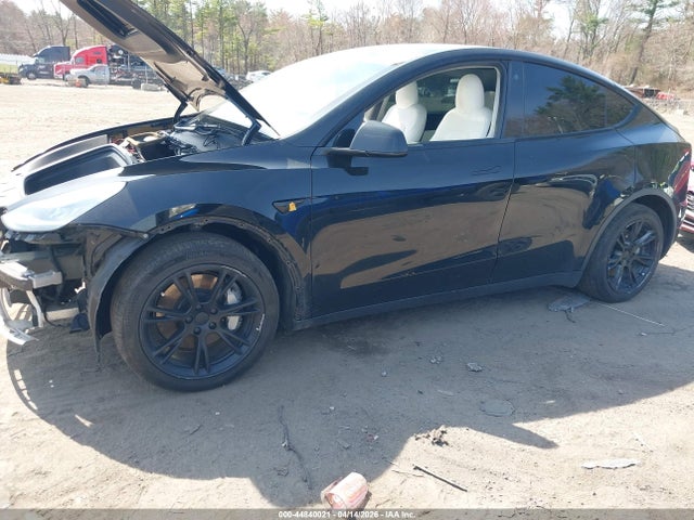 Tesla Model Y Long Range Dual Motor All-wheel Drive