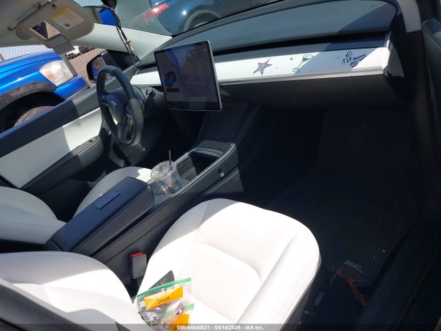 Tesla Model Y Long Range Dual Motor All-wheel Drive